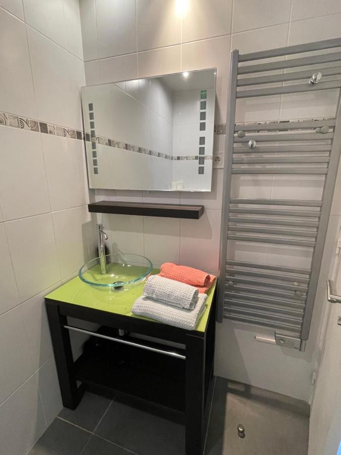 קאן Maisonnette Studio Bas Suquet, Proche Plage Et Palais מראה חיצוני תמונה